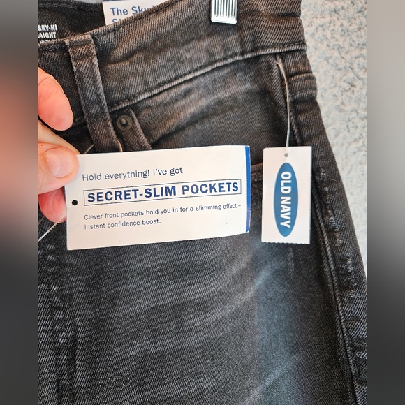 Old Navy Sky-Hi Straight Raw Hem Denim Jeans Sz 8 Distressed Secret Slim Pockets - Picture 5 of 11